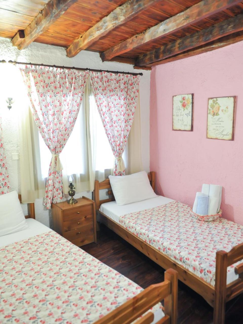 Guesthouse Xenios Zeus Stavroupoli Exterior photo